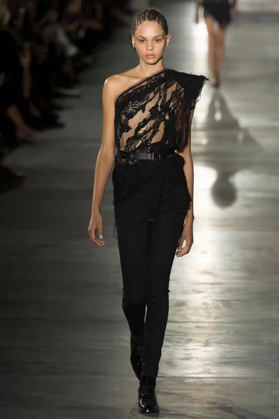 Look 44